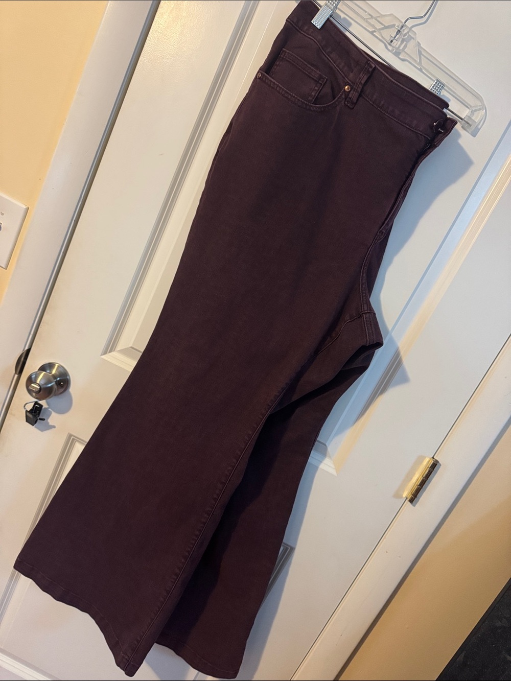 Lane Bryant women’s NEW 24 burgundy maroon signature fit flare bottom jean